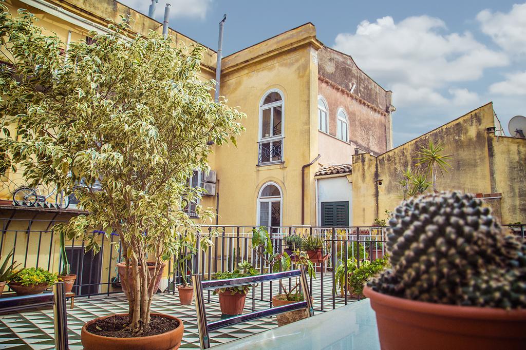 パレルモPalazzo Trinacriaアパートメント エクステリア 写真